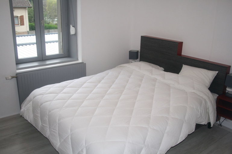 Bedroom 2, Le P'tit Bouchon, Vosges