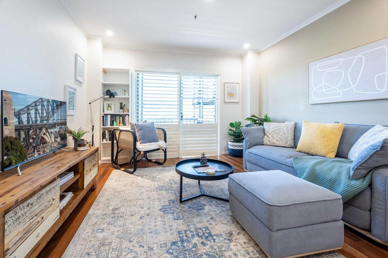 Others 5, Light, Resort Style Haven in Darling Harbour, Sydney