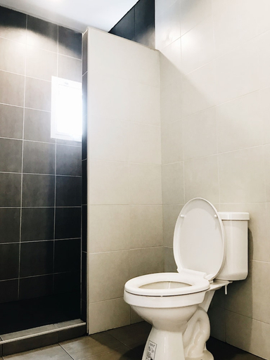 Bathroom 3, Baanpermsook, Pak Kret