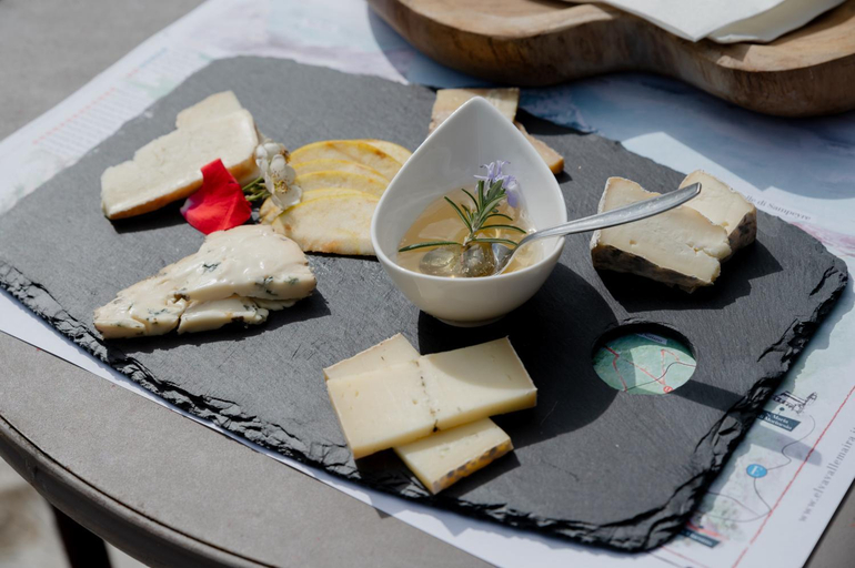 Food & Drinks 5, La Caso Di Elva, Cuneo
