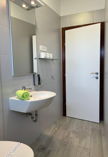 Others 2, Apartmani Adria 2, Baška Voda