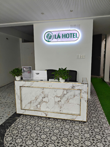 Reception, LA HOTEL THOAI NGOC HAU, Tan Phu
