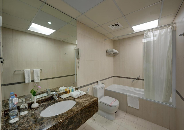 Bathroom 5, Marina Hotel Apartments, Dubai