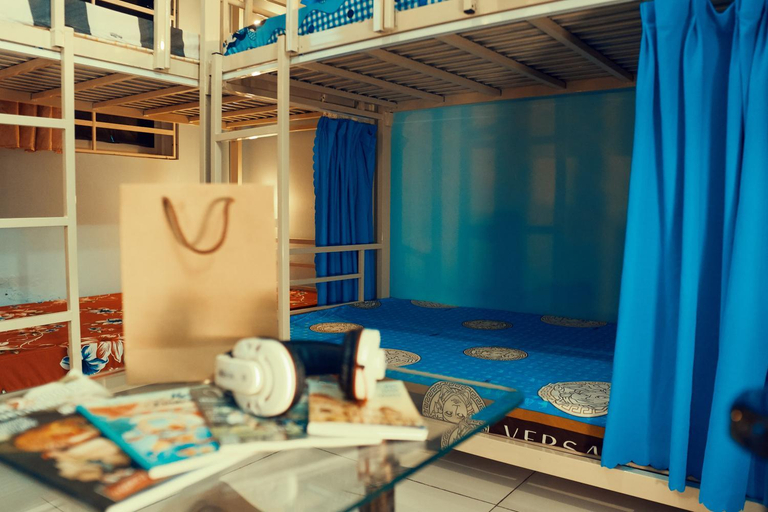 Bedroom 2, Sola, District 1