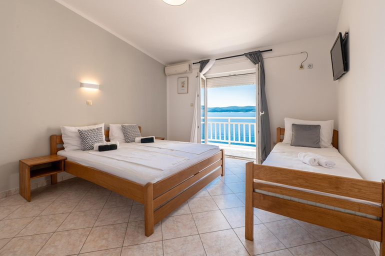 Bedroom 2, Villa Belvedere, Omiš