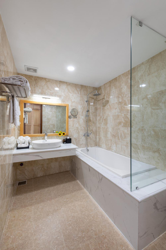Bathroom 4, Sunflower International Village, Ngô Quyền