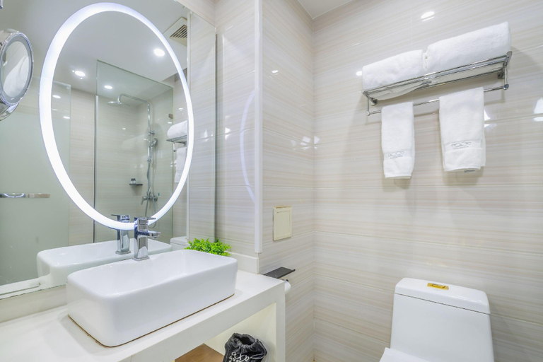 Bathroom 3, Xana Hotelle Tianjin Xiaozhan Lianbinyuan Branch, Tianjin