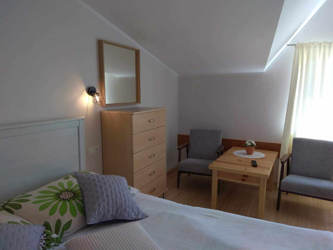 Others 3, Apartament i pokoje na Sosnowej, Puck