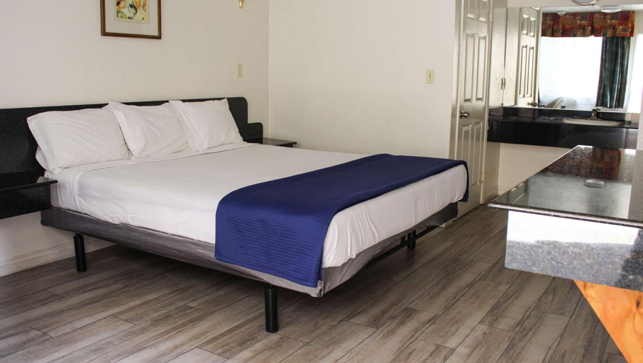 Bedroom 2, Motel6 Glendale, CA – Pasadena Burbank Los Angeles, Los Angeles
