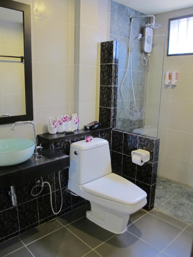 Bathroom 5, Coco Lanta Resort, Ko Lanta