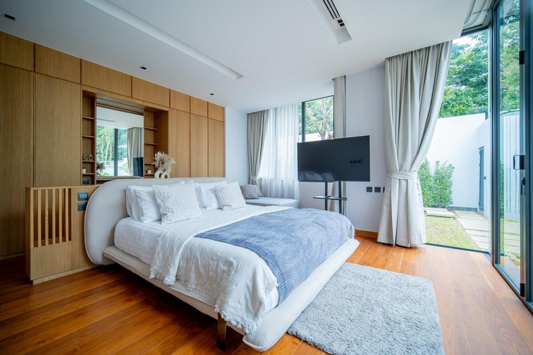 5, Botanica Foresta 4BR Luxury Villa with Pool by NLA, Pulau Phuket