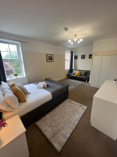 4, Stunning Wembley Stadium Flat, London