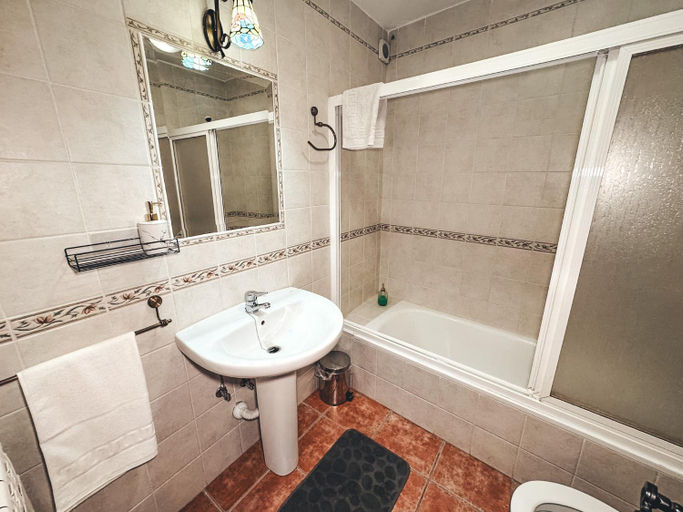 Bathroom 3, El Vergel de Berchules, Granada