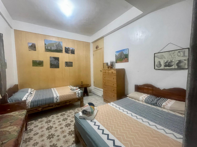 Bedroom 2, AN Velayo Homestay  (ANVEL), Basco