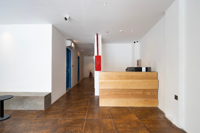 Public Area 2, Haven Hut Dawn Hotel, District 1
