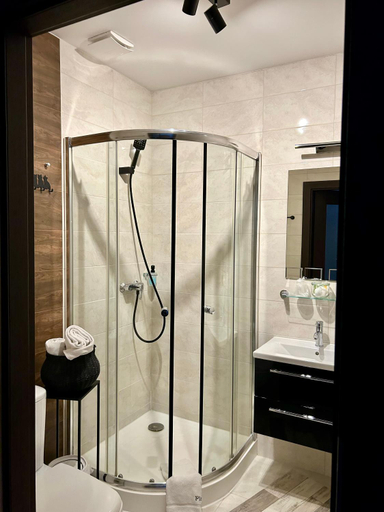Bathroom 2, Piano, Nowy Sącz City