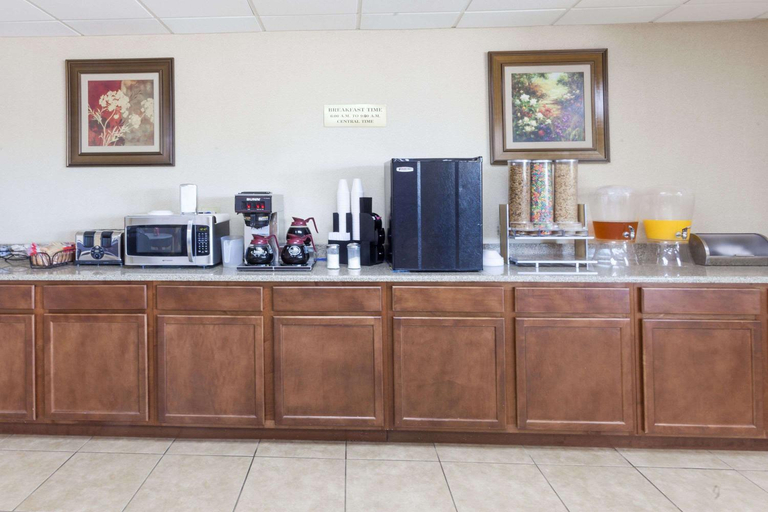 Food & Drinks 3, Knights Inn - Murfreesboro, TN, Rutherford