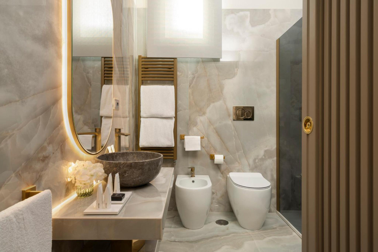 Bathroom 3, Palazzo Venere, Roma