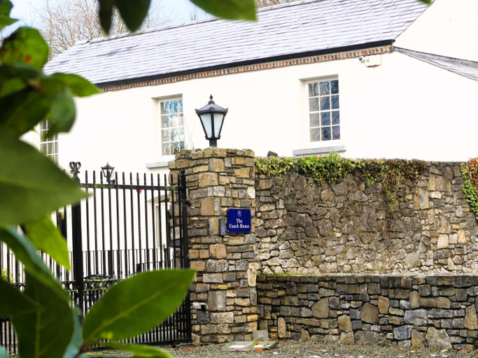 Others 5, Boyne House Slane