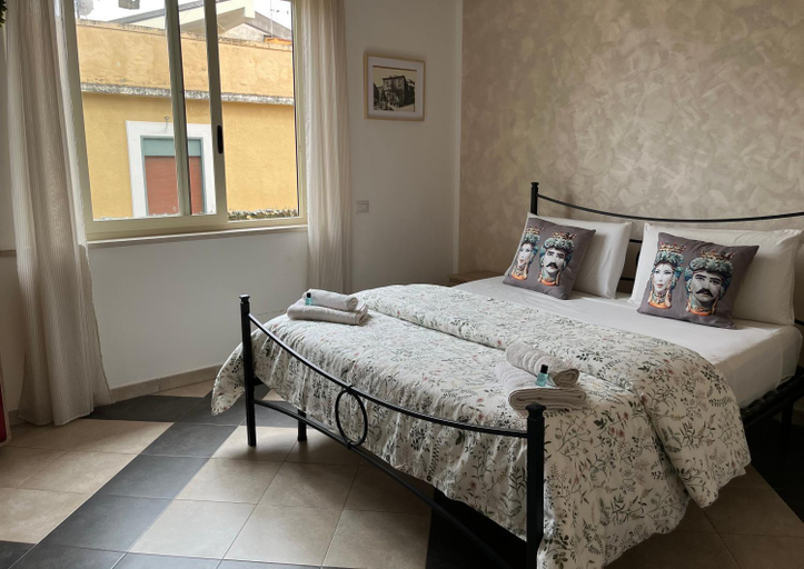 Bedroom 2, b & b Jasmine, Messina