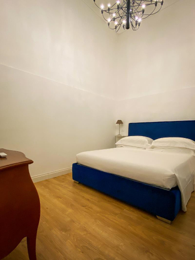 Bedroom 2, La Dépendance, Syracuse