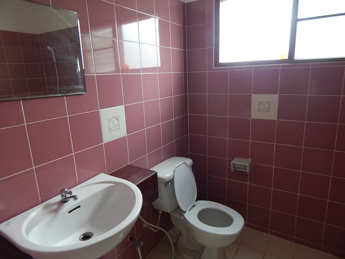 Bathroom 3, Jinta City Samui, Ko Samui