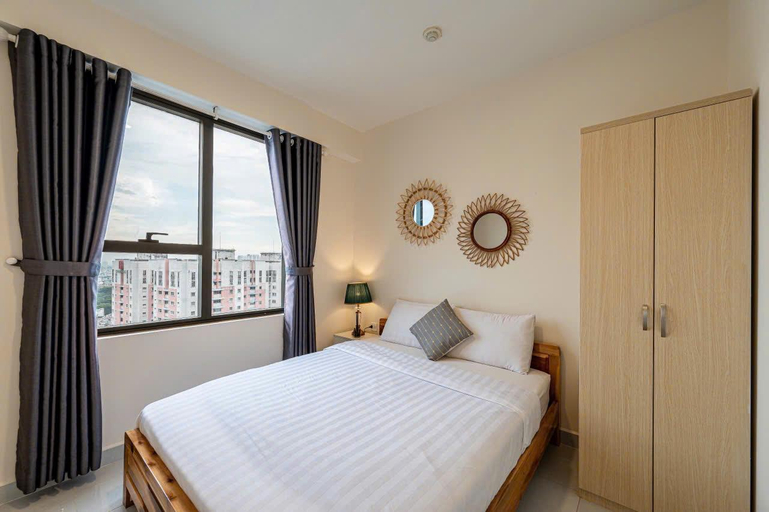 Bedroom 2, SOHO RESIDENCE 5mins Bui Vien free pick up, Ho Chi Minh City