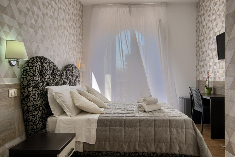 Others 5, Domus Pietro Inn, Roma