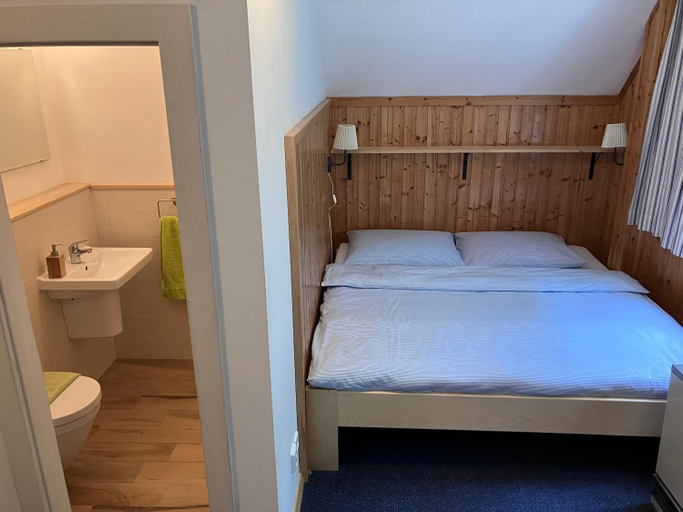 Bedroom 2, Penzion Haji, Jablonec nad Nisou
