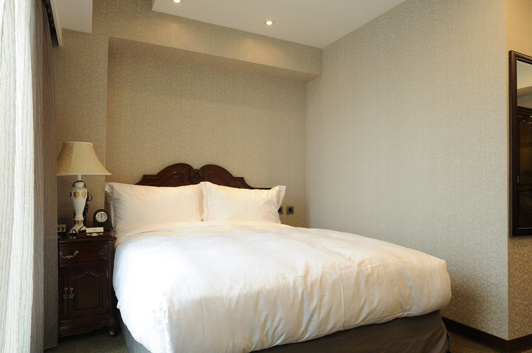 Bedroom 1, ROYAL SEASONS HOTEL TAICHUNG ZHONGKANG, Taichung