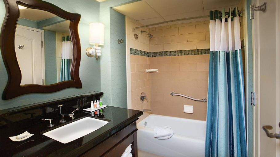 Bathroom 5, Disneyland® Hotel, Orange