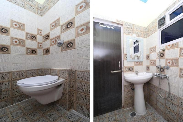 Others 4, Hotel Lucky guest house, Amritsar