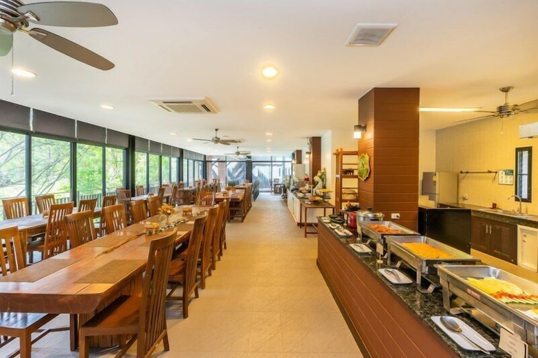 Food & Drinks 4, Rain Tree Khao Yai Hotel, Pak Chong