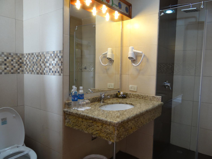 Bathroom 4, Real Audiencia, Quito