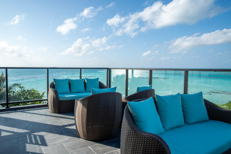 Food & Drinks 3, Athiri Residence Dhiffushi, Kaafu Atoll