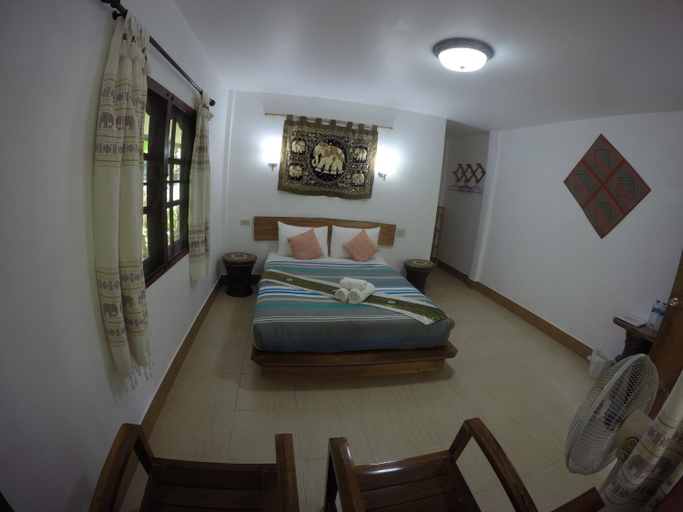 Bedroom 2, Khao Sok Holiday Resort, Phanom