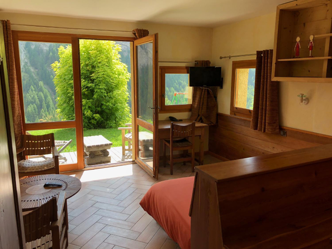 Bedroom 2, Les Chalets du Villard, Hautes-Alpes