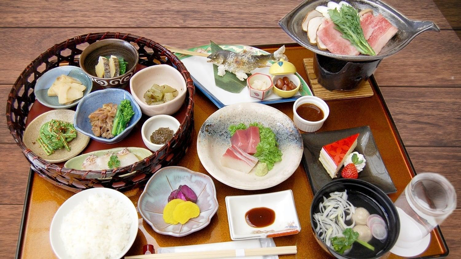 Food & Drinks 5, Tabinoyado Yakurai Rinsenkan, Kami Town