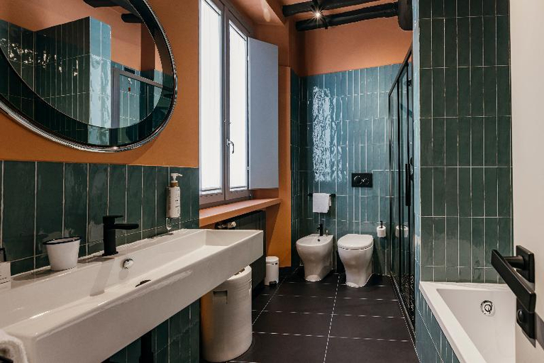Bathroom 4, Priori Secret Garden, Perugia