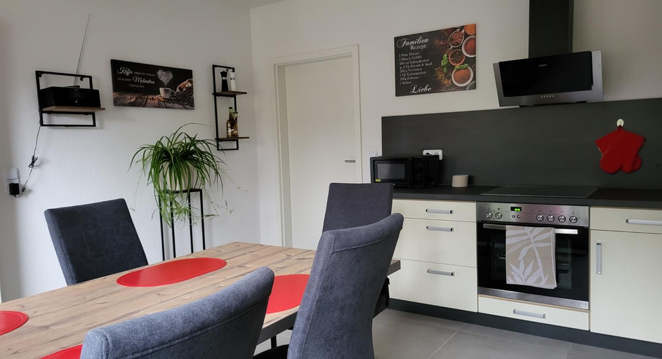 Others 5, Ullas Gastehaus, Heidekreis