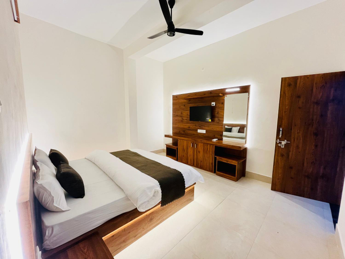 Bedroom 4, PUSHKAR EATS RESTAURANT and ROOMS, Ajmer
