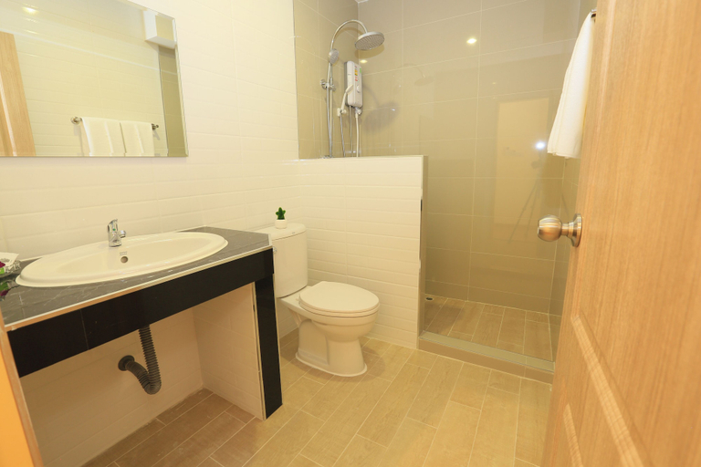Bathroom 4, SK Resort, Khan Na Yao