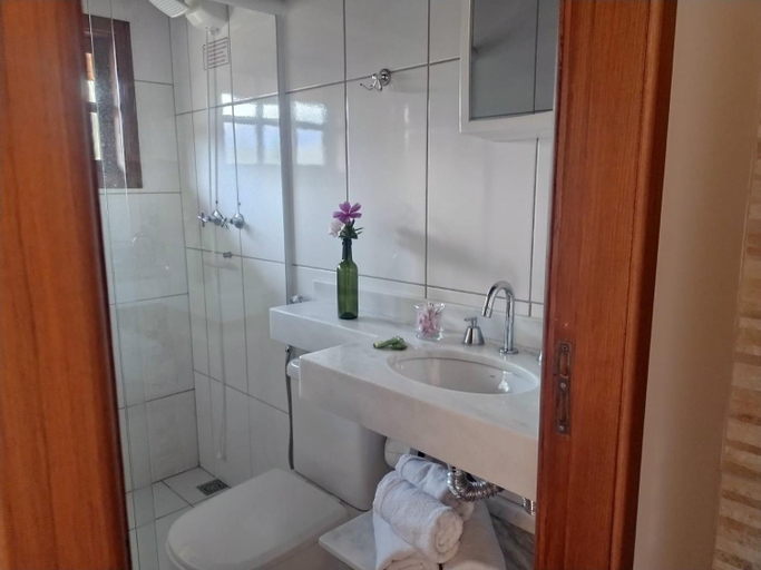 Bathroom 3, Pousada Caminho dos Ventos, Passa Quatro