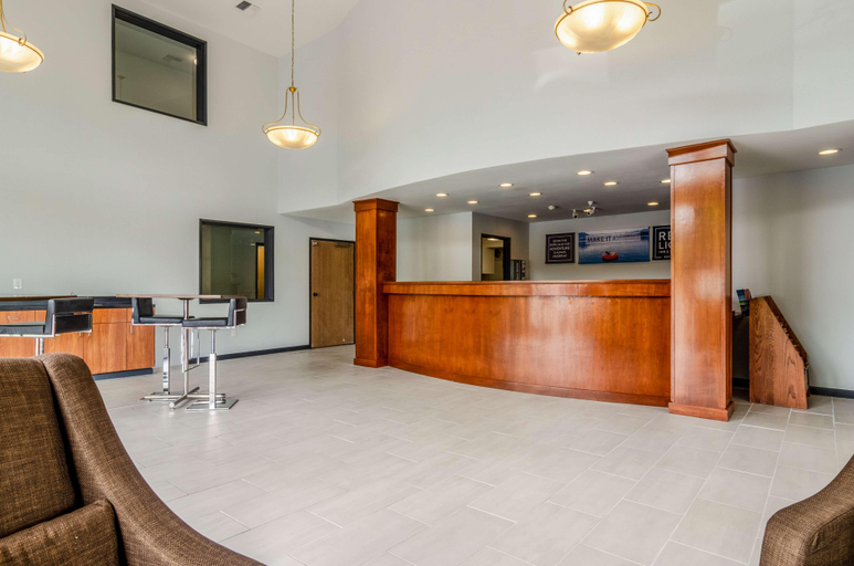 Public Area 2, Red Lion Inn & Suites Des Moines, King