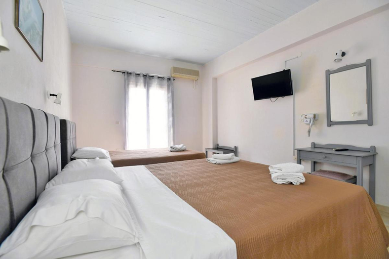 Bedroom 2, Vanas Apartments, Attica
