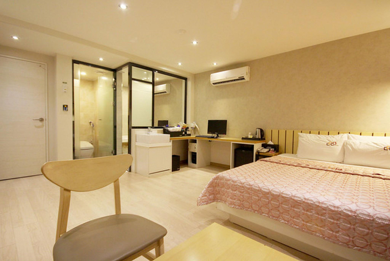 Others 3, Busan Dongnae Coco, Dongnae