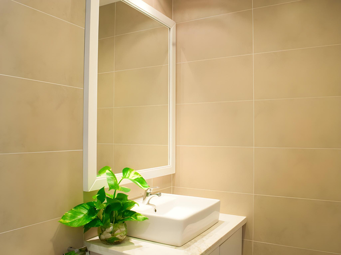 Bathroom 4, Glenwood Residences, District 2