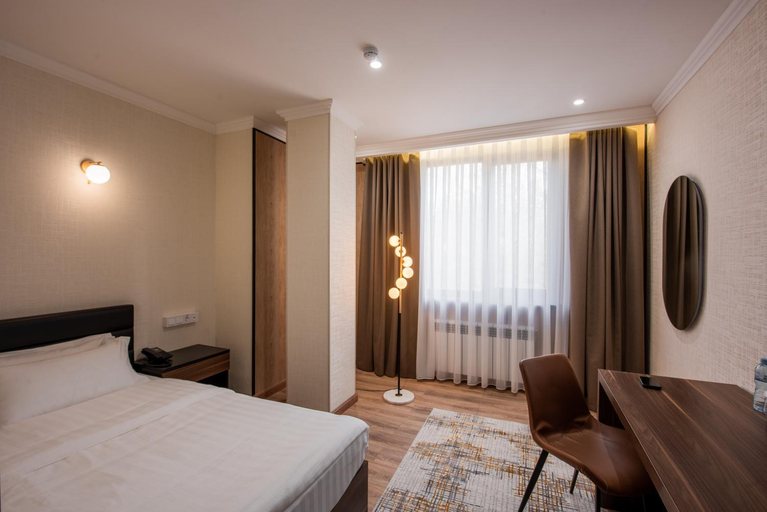 Others 5, Silk Road Tashkent, Tashkent City