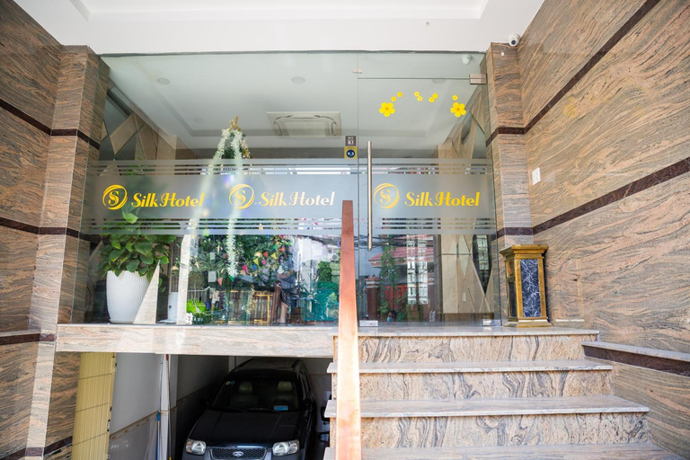 Exterior & Views, Silk Hotel, Phú Nhuận