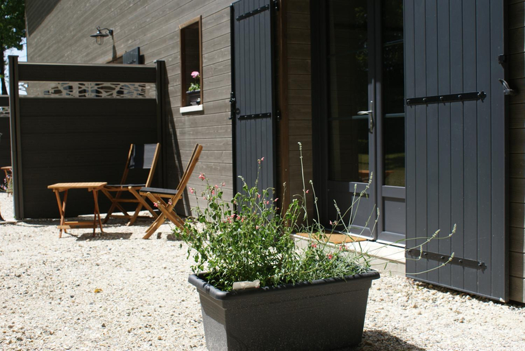 Exterior & Views 2, Domaine du Bois Seguin, Gironde